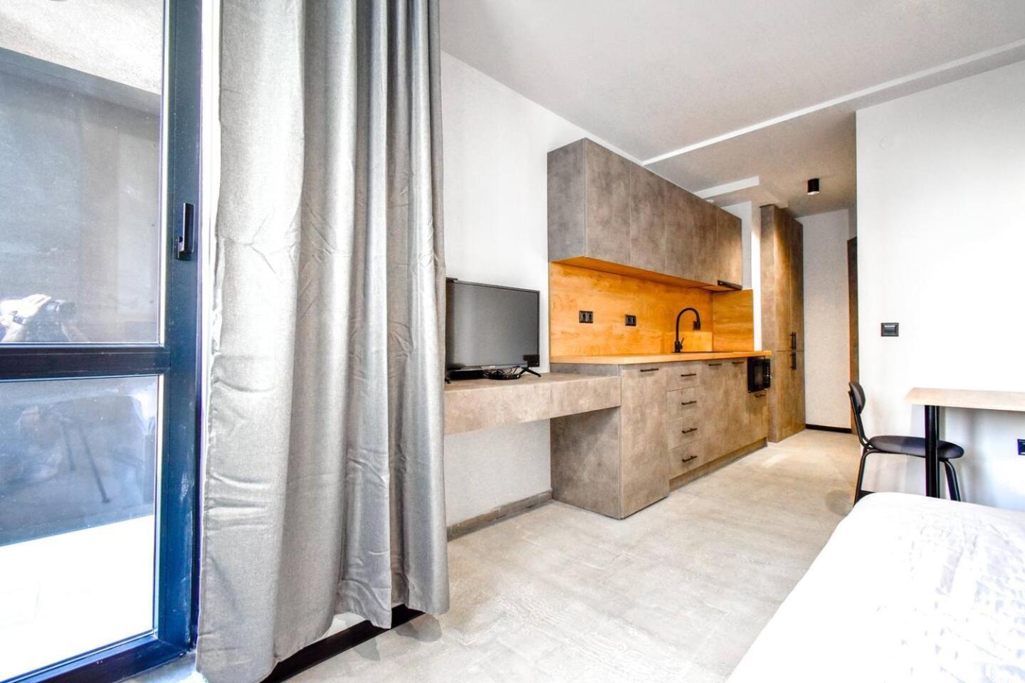 6 Studios 6 Bathrooms 2 Levels Kitchens Sofía Exterior foto