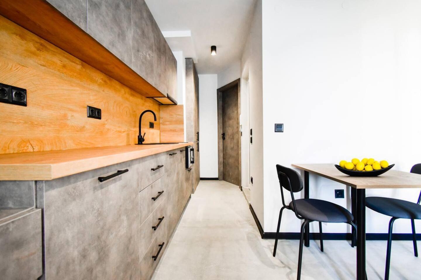 6 Studios 6 Bathrooms 2 Levels Kitchens Sofía Exterior foto
